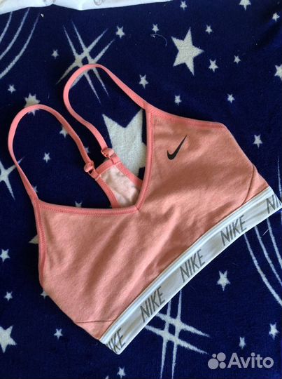 Спортивный топ nike