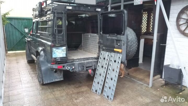 Land Rover Defender 2.4 МТ, 2009, 90 000 км