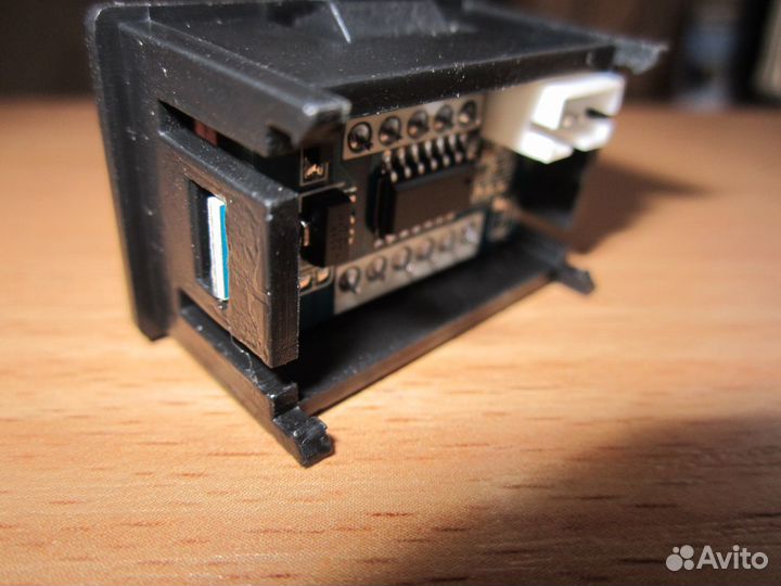 Цифровой вольтметр