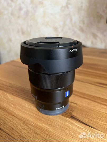 Sony Zeiss 16-35 mm F/4