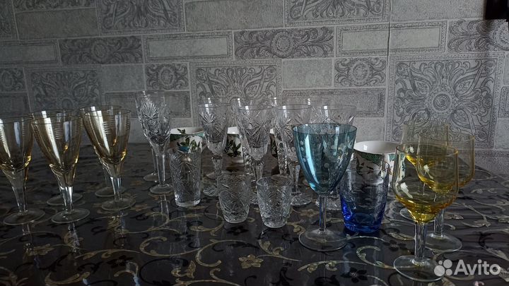 Кружки, бокалы, стаканы, рюмки