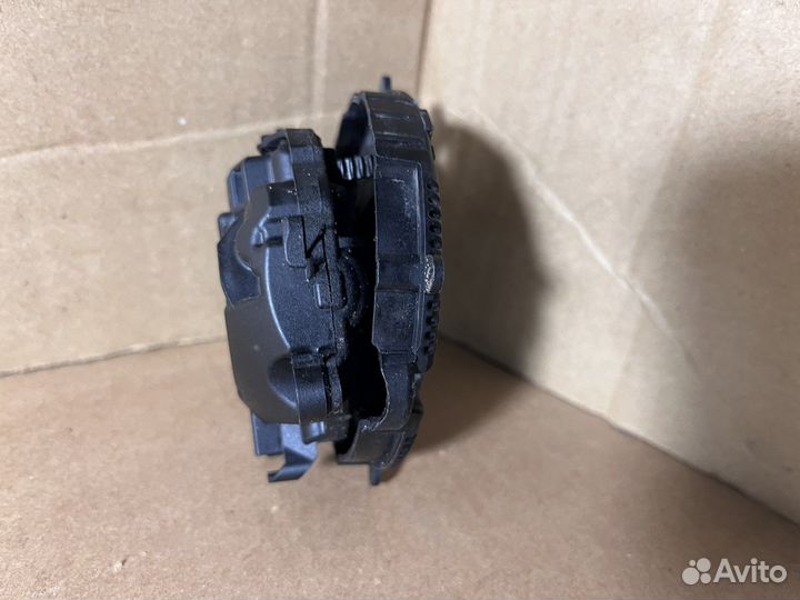 Моторчик регулировки левого зеркала Kia K5