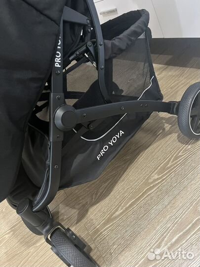 Коляска прогулочная PRO yoya