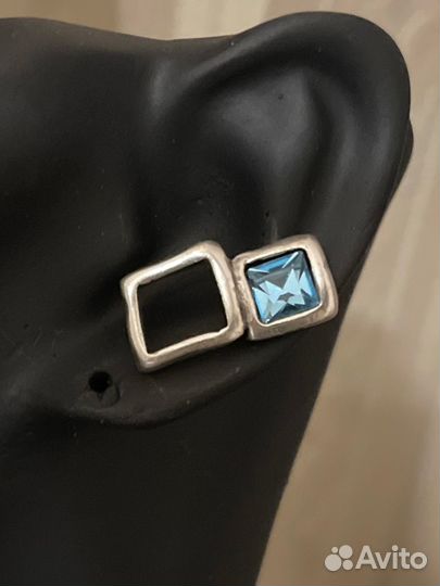 Серьги в стиле UNO DE 50