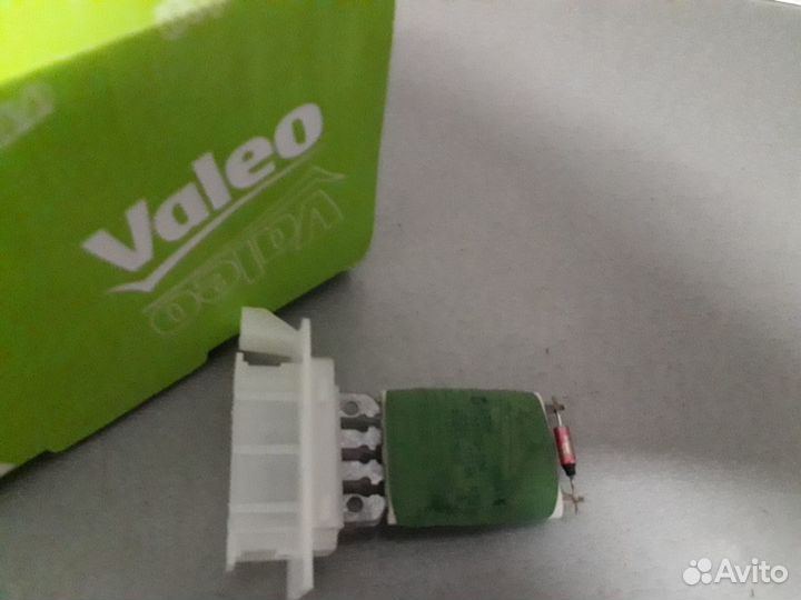 Резистор вентилятора отопителя Логан Лада Ларгус