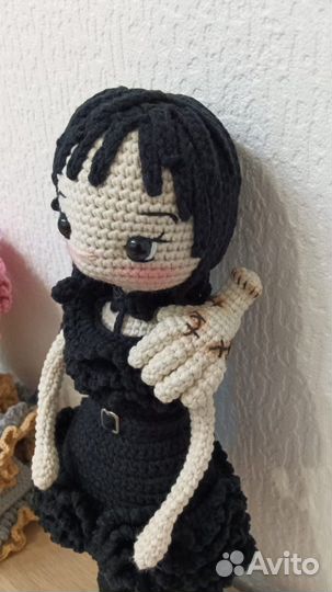 Кукла Уэнсдей Wednesday ручной работы вязаная