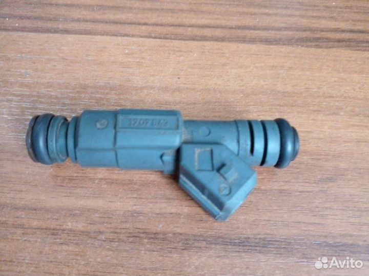 Форсунка инжекторная Bmw X5 E53 M62B44 2002