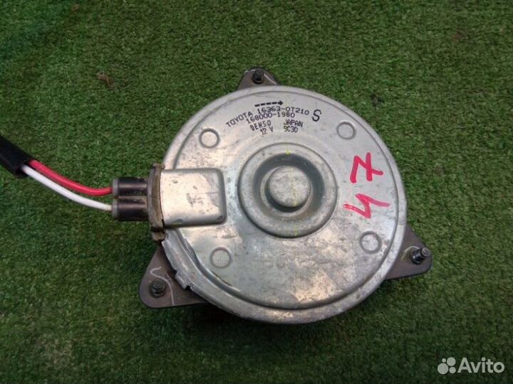 Моторчик вентилятора Toyota Corolla ZRE210 1ZR