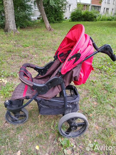 Прогулочная коляска