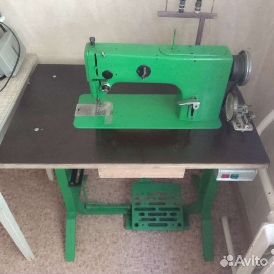 Швейная машина