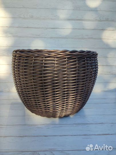 Кашпо для цветов (античная бронза)