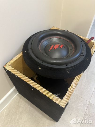 Сабвуфер с усилителем