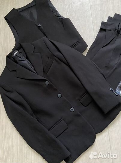 Школьный костюм для мальчика тройка