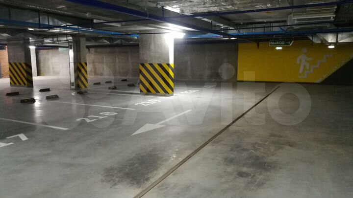 Машиноместо, 13 м²