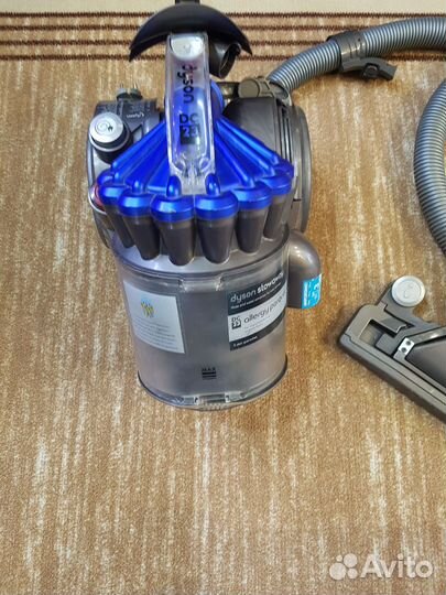 Пылесос Dyson dc 23
