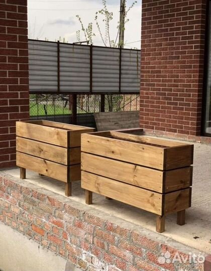 Кашпо для цветов деревянное