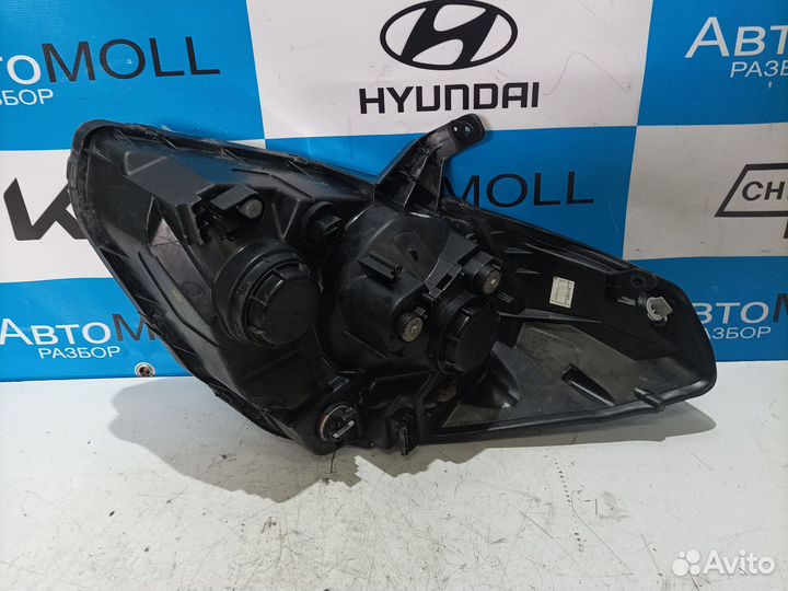 Фара правая Хендай Гранд Старекс Н1 TQ