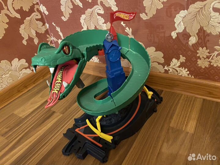 Hot wheels трек 4 набора+ 20 машинок+1 ящик