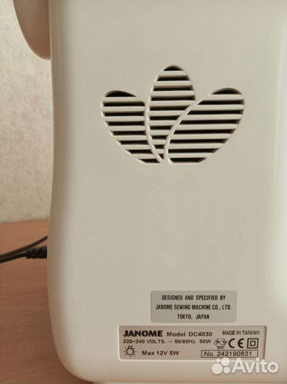 Швейная машина Janome бу