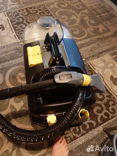 Аренда моющего пылесоса karcher