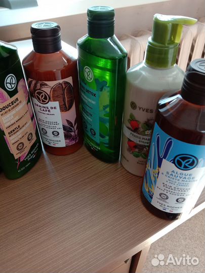 Гели, шампуни, молочко для тела ив роше