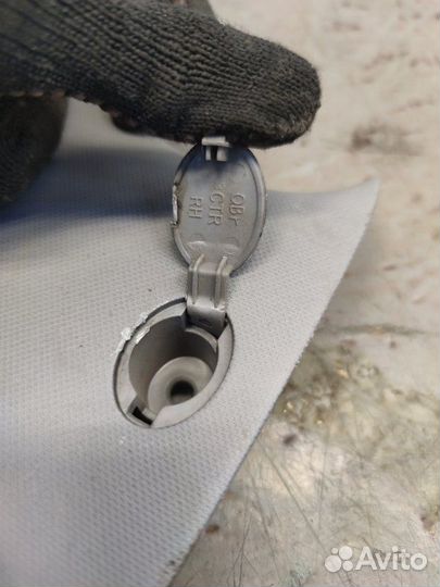 Обшивка салона правая Kia Rio 3 1.4 2016