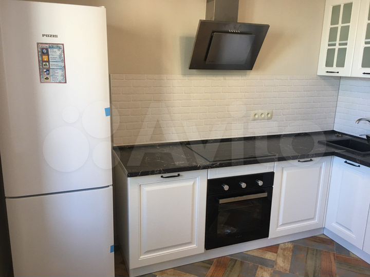 1-к. квартира, 42 м², 8/17 эт.