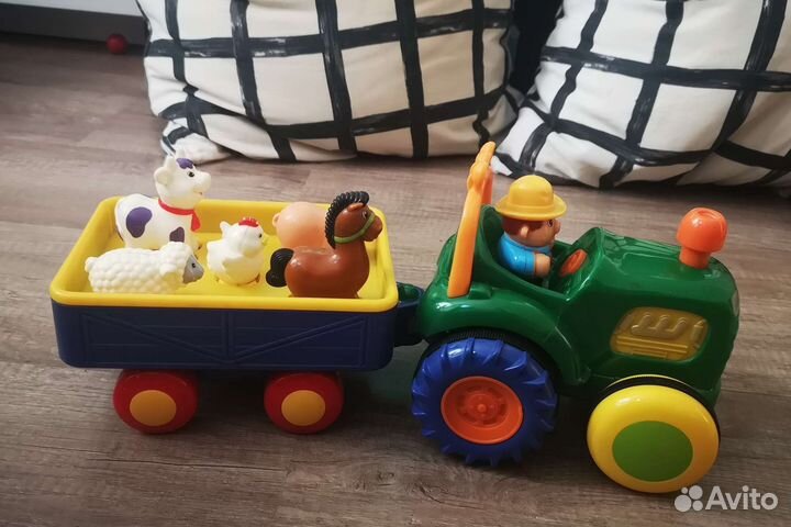 Развивающая игрушка Трактор