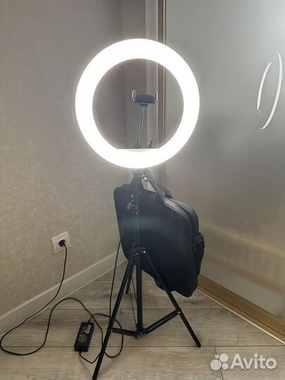 Кольцевая лампа 36 см