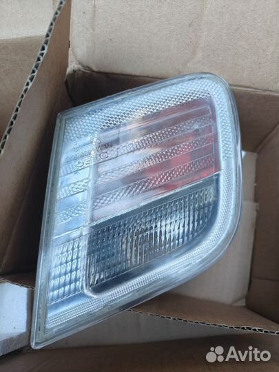 Продам фары и задний стоп сигнал