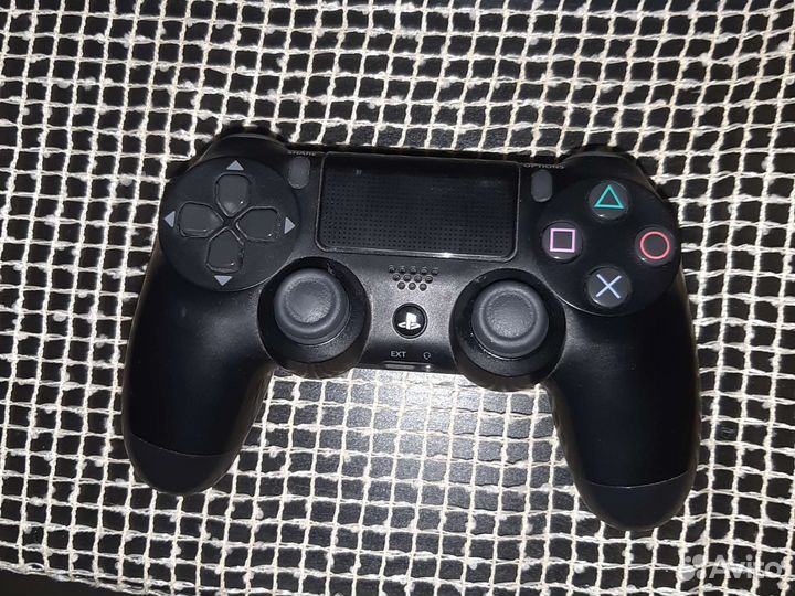 Sony ps4 PRO 1tb