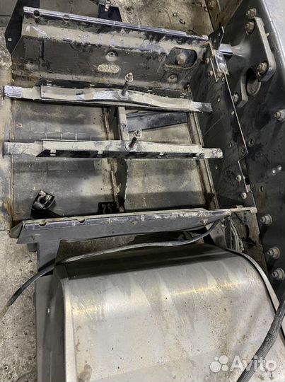 Ящик акб DAF XF 105