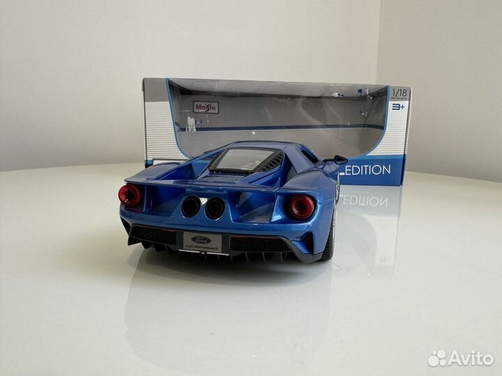 Ford gt 2017 1:18 maisto