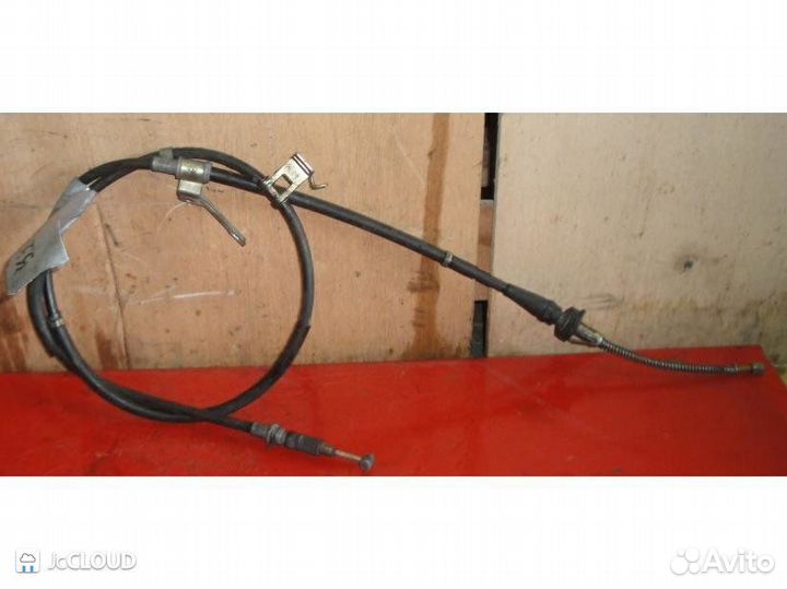 Тросик ручника на mazda premacy CP8W FP-DE