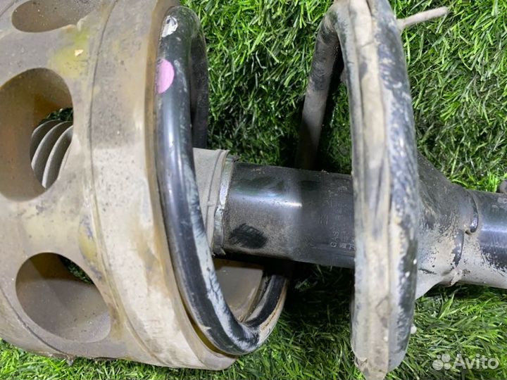 Стойка передняя левая Hyundai Tucson JM D4EA 2006