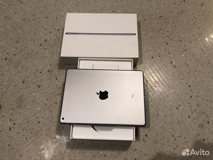 iPad, 32 GB(2019), +++60 игр для детей