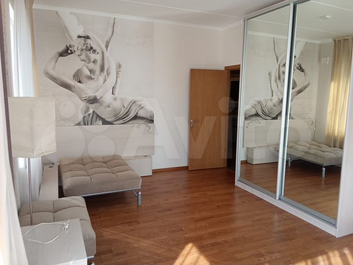 2-к. квартира, 65 м², 3/3 эт.