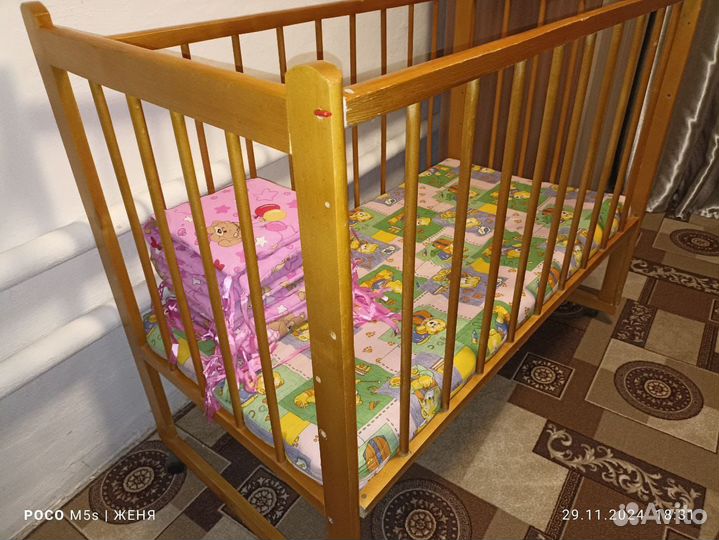 Детская кроватка для малыша