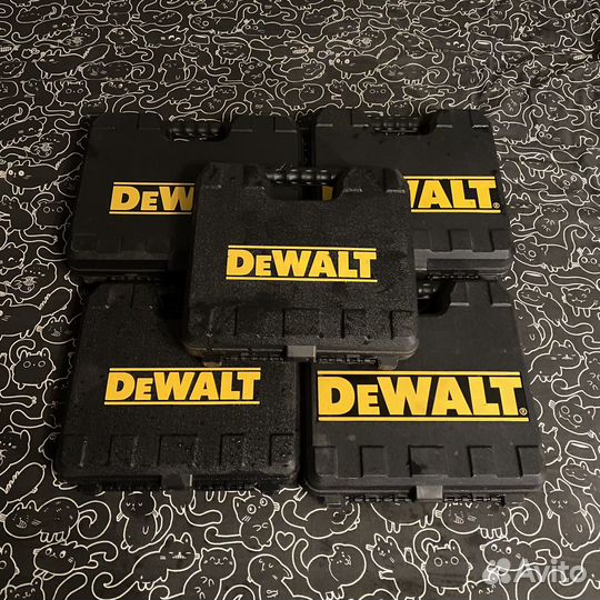 Кейсы DeWalt