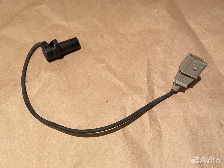 Датчик коленвала Audi Q7 4.2 BAR
