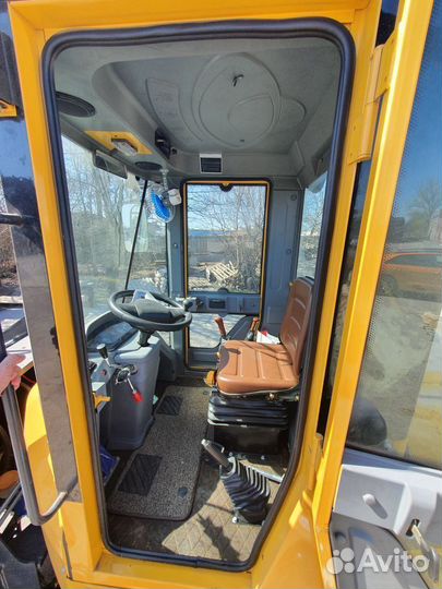 Фронтальный погрузчик Molot ZL20, 2023