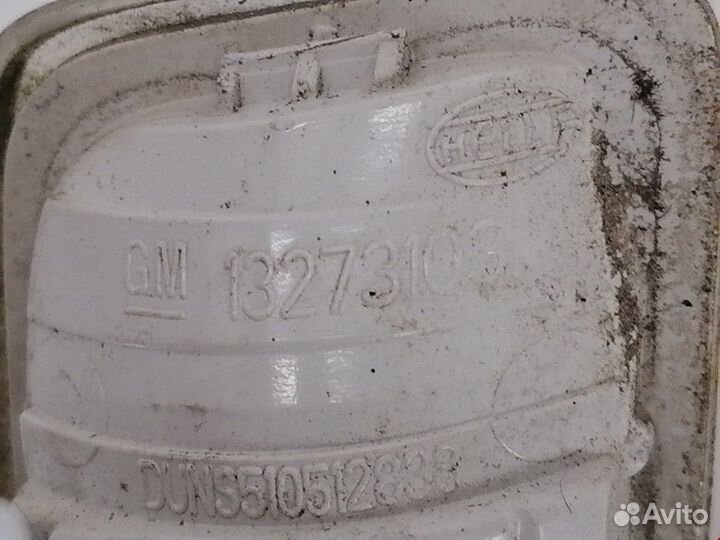 Повторитель передний левый Opel Astra 13273103