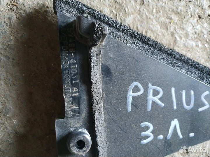 Накладка двери задняя левая Toyota Prius NHW20