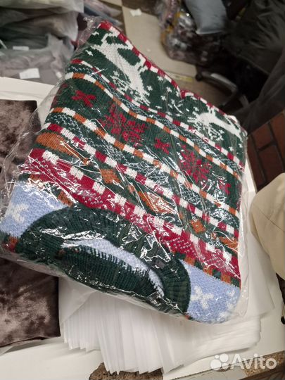 Свитер женский