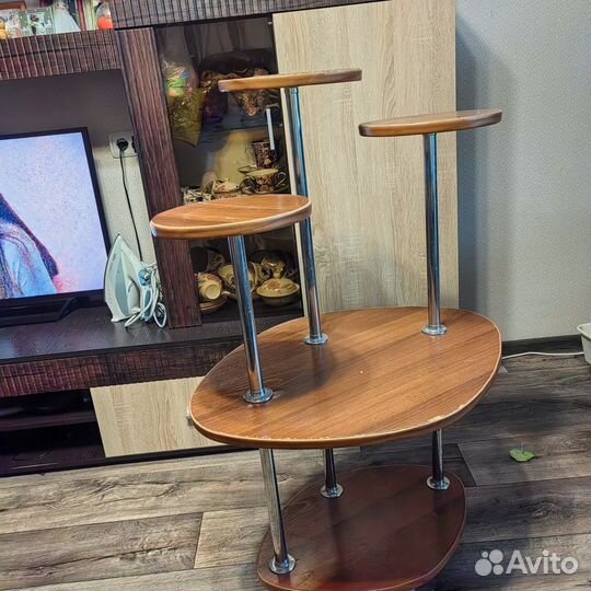 Подставка для цветов напольная