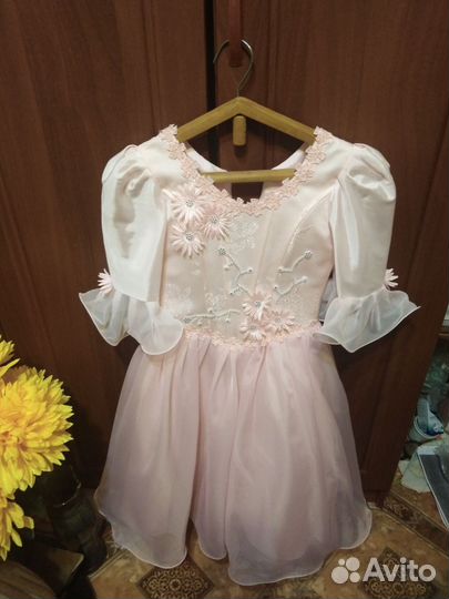 Платье на праздник для девочки