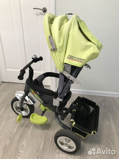 Детский трехколесный велосипед с ручкой