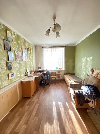 3-к. квартира, 76 м², 4/4 эт.