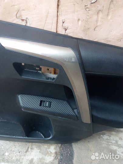 Дверная карта обшивка двери задняя правая Toyota