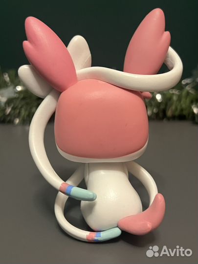 Funko Pop Покемон Сильвеон (Sylveon)